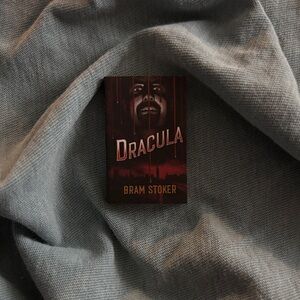 Mini Brands Books - Dracula (Common)